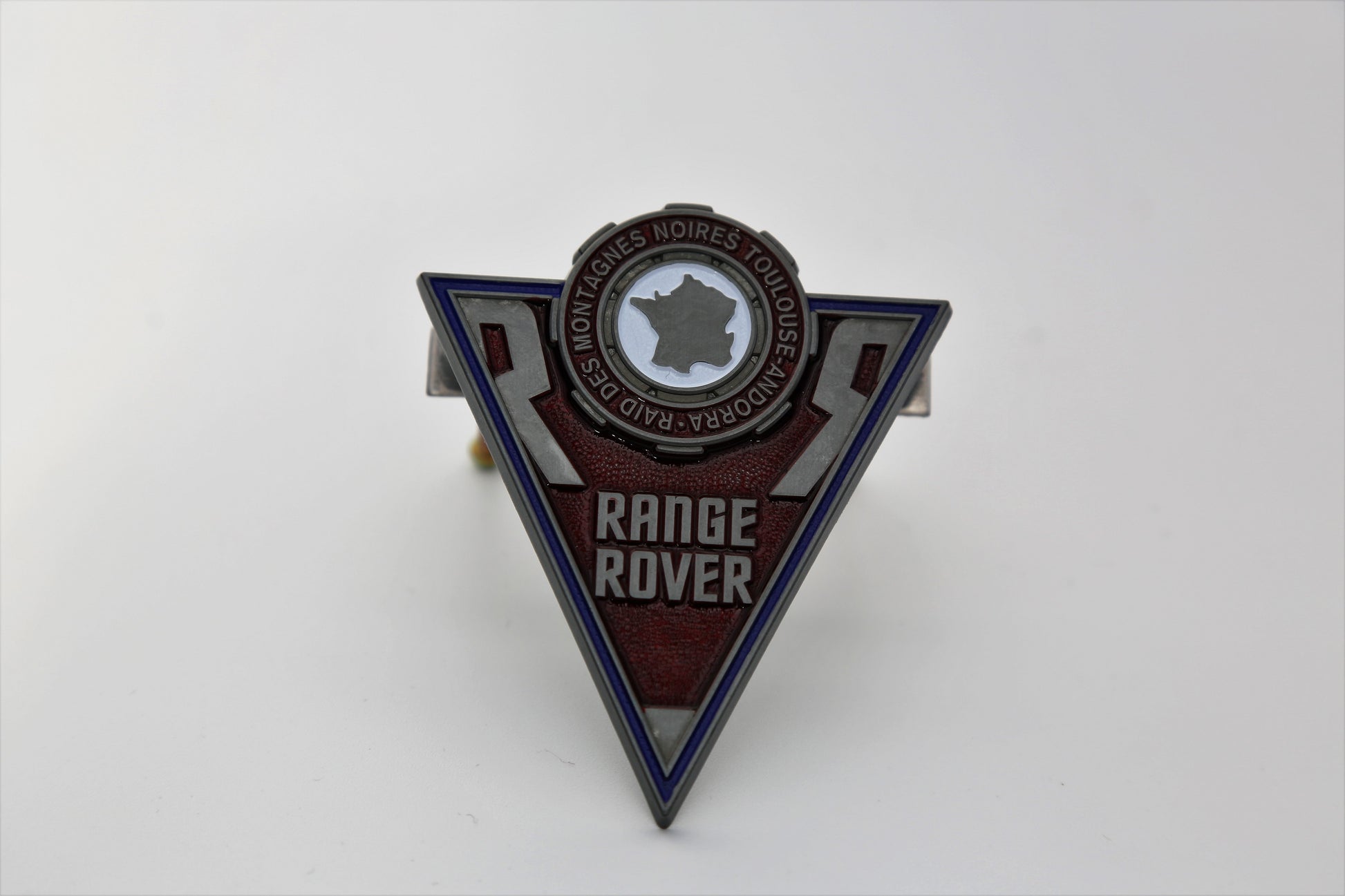 Range Rover Touring - Grille BadgeVintage Badges