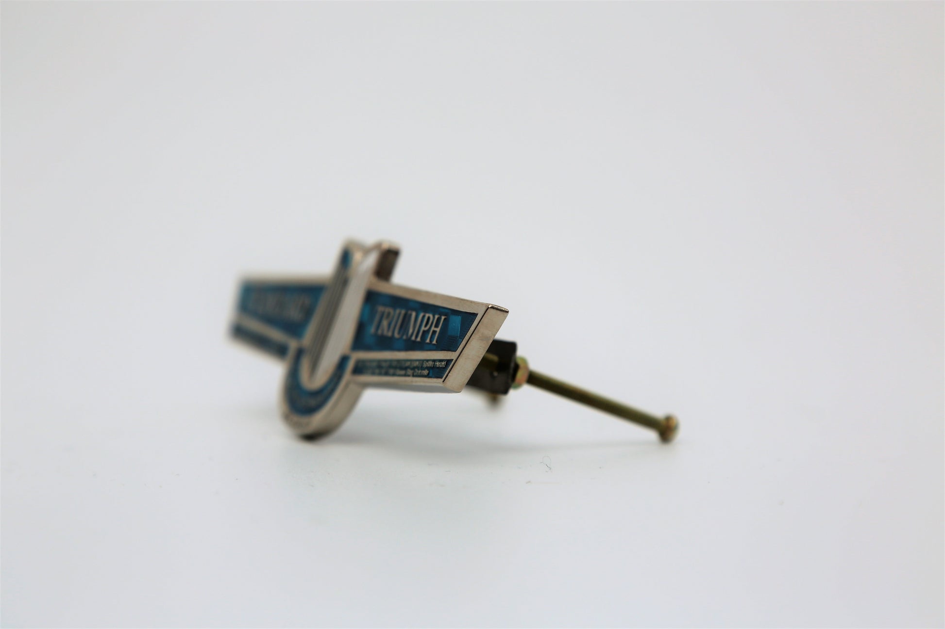 Standard Triumph Club - Grille BadgeVintage Badges